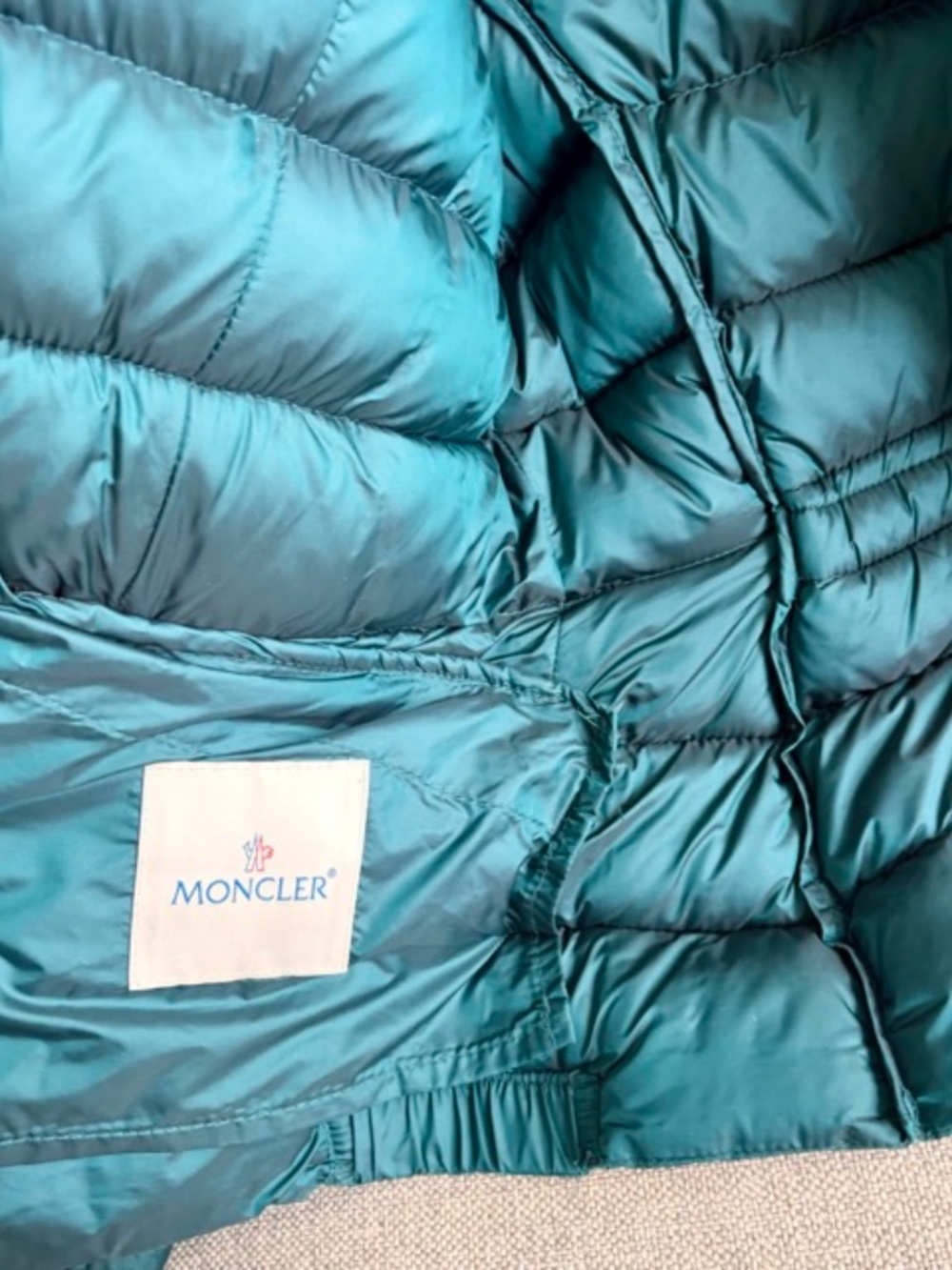 Perfect Vintage Moncler Himalaya Puffer w/ Fur Hood, Forest Green Sz 2-4 US - Picture 9 of 9